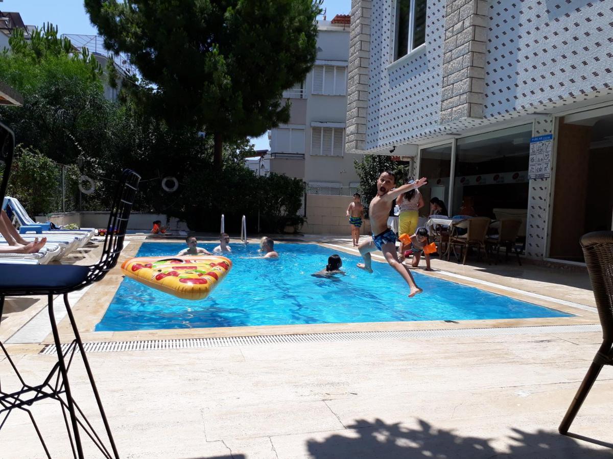 Antalya Konyaalti Guenduez Otel Bagian luar foto