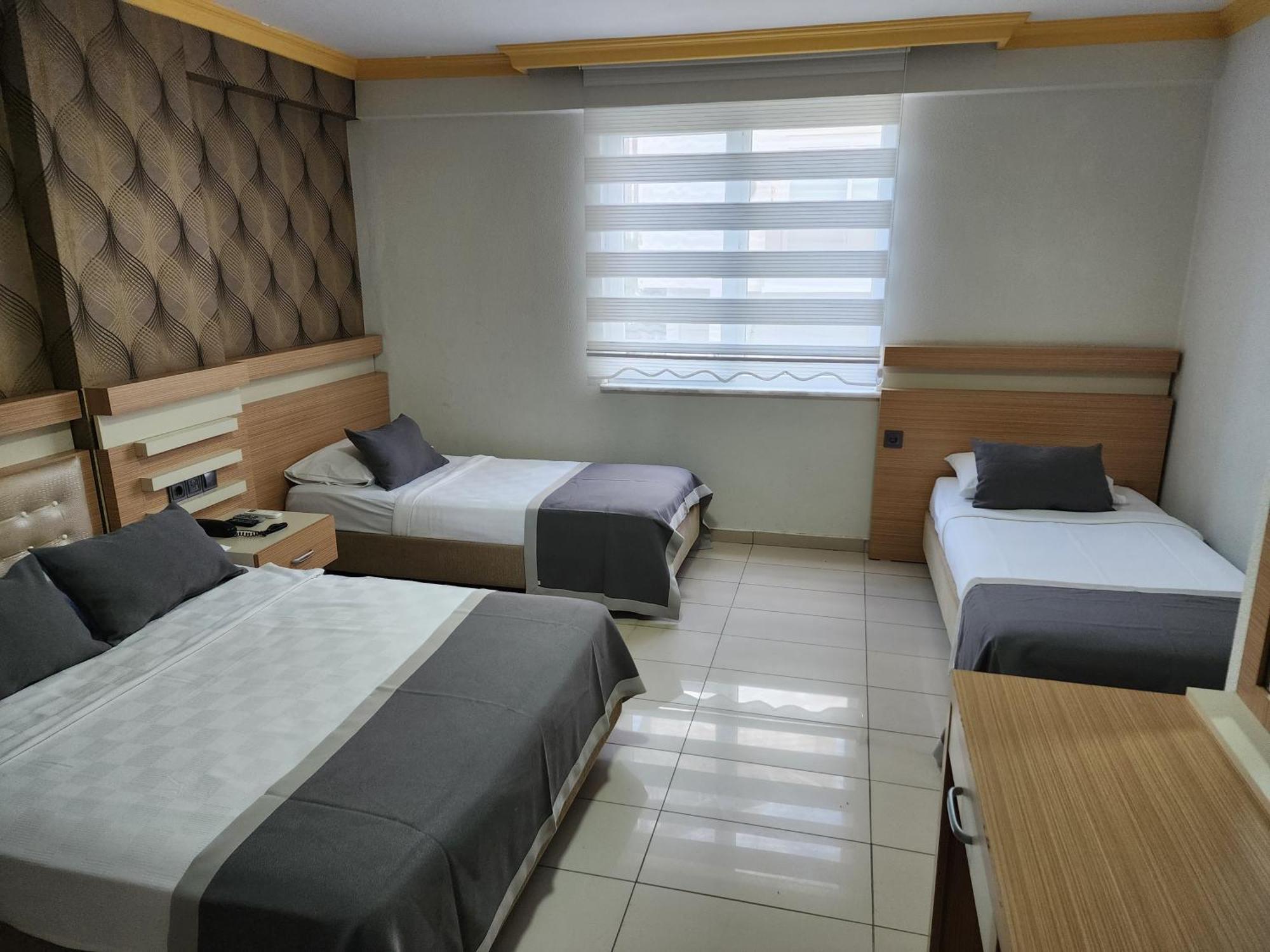 Antalya Konyaalti Guenduez Otel Bagian luar foto